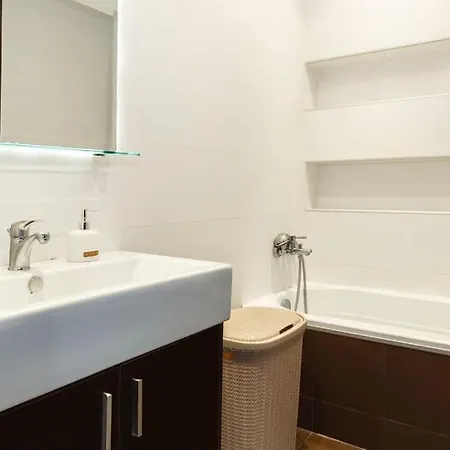 J&g Rhodes Flat דירה עיר רודוס